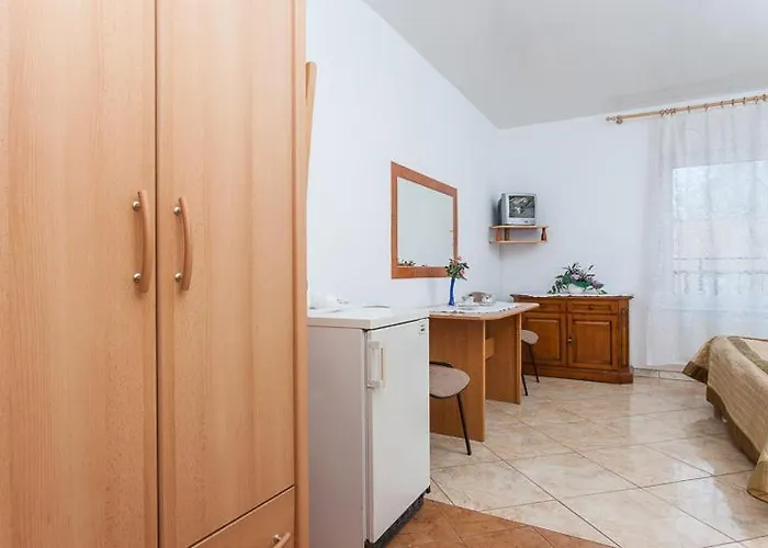 Nova - 4 Minuty Od Plazy *