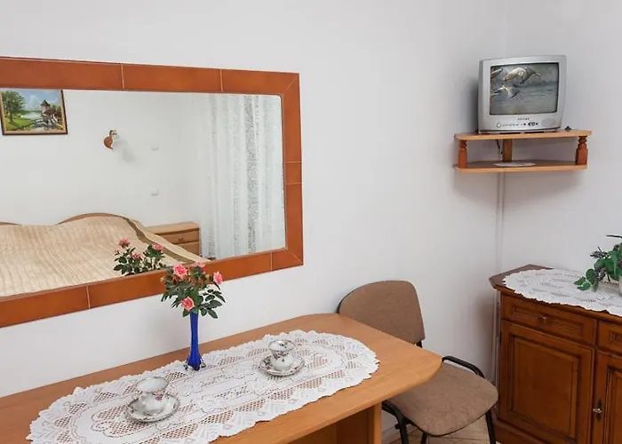 Nova - 4 Minuty Od Plazy * 波别罗沃