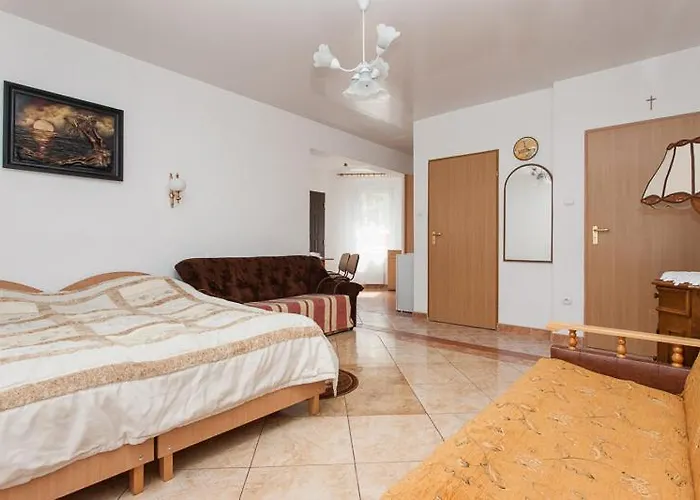 Nova - 4 Minuty Od Plazy * 波别罗沃